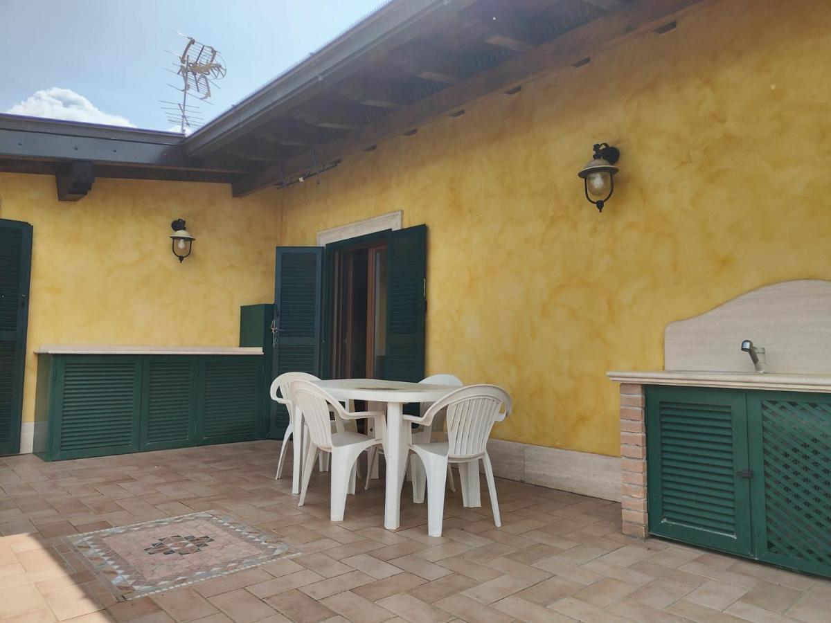 B&B Camera Delle Camelie Palestrina Bagian luar foto
